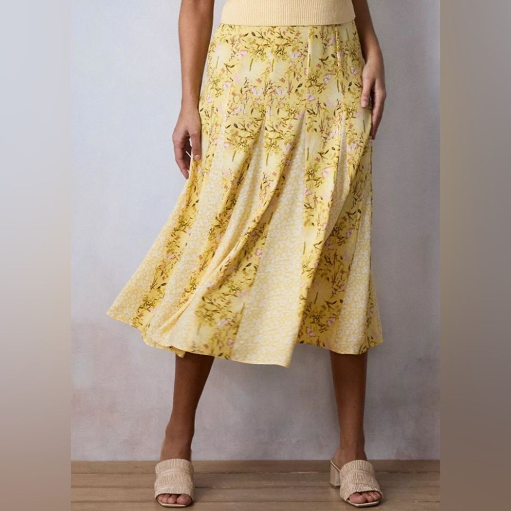 LC Lauren Conrad Godet Midi Skirt